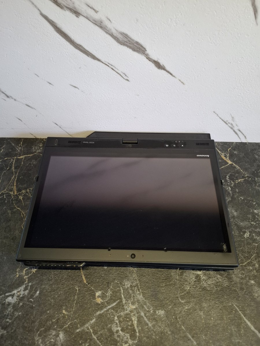 LENOVO X220 CPU CORE i7/2TH/RAM4GB/ssd160/12.5 INCH